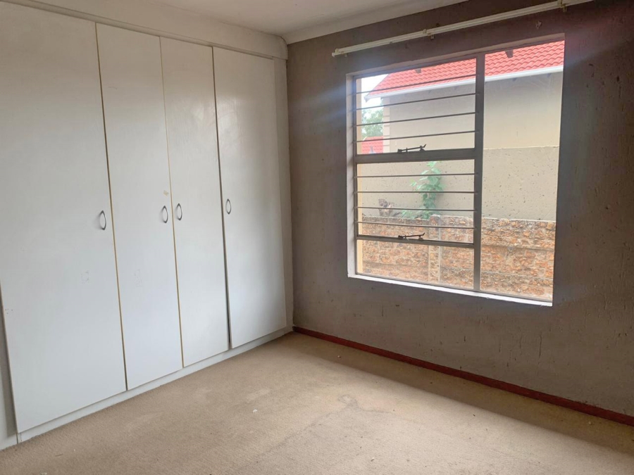 To Let 3 Bedroom Property for Rent in Buccleuch Gauteng