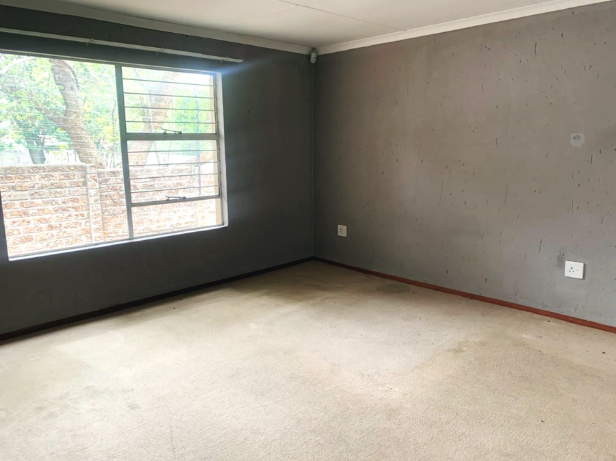 To Let 3 Bedroom Property for Rent in Buccleuch Gauteng