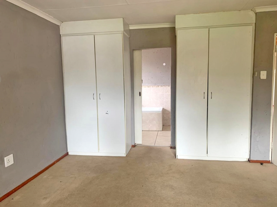 To Let 3 Bedroom Property for Rent in Buccleuch Gauteng