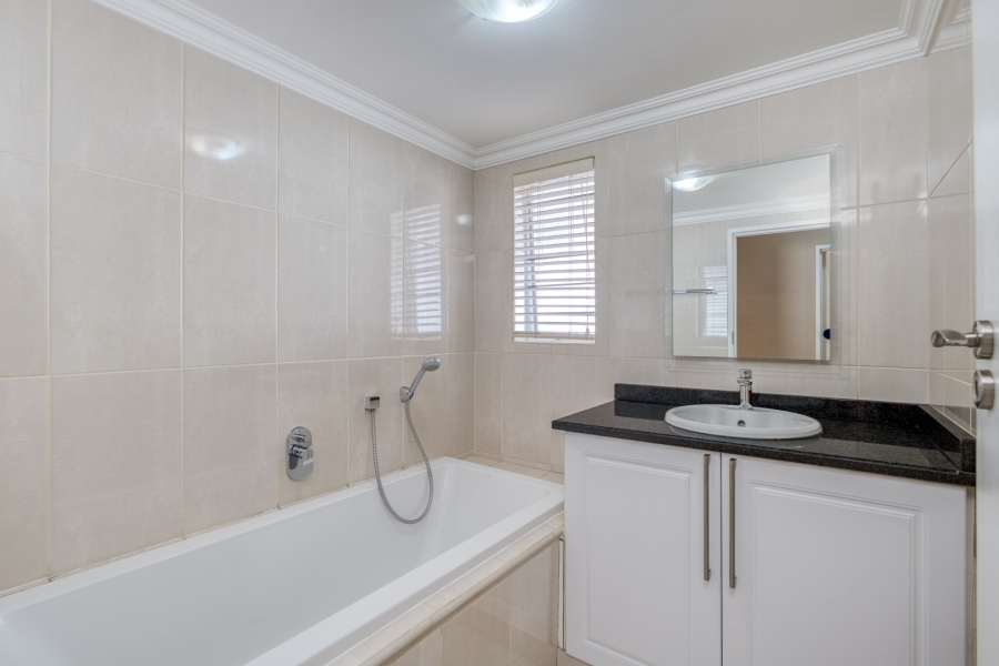 To Let 3 Bedroom Property for Rent in Morningside Gauteng