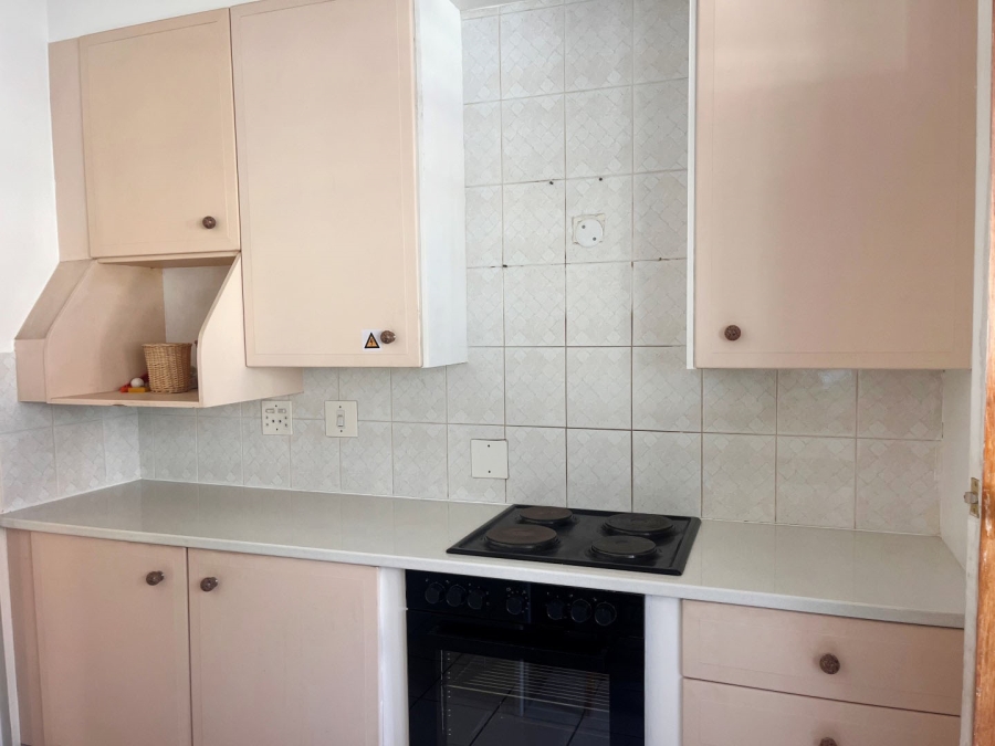 2 Bedroom Property for Sale in Illovo Gauteng