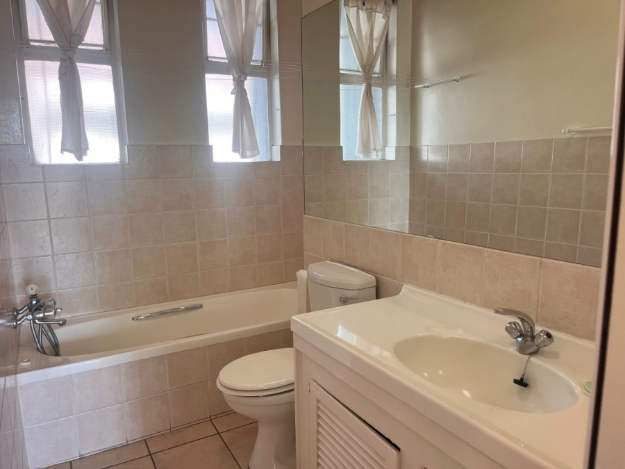 2 Bedroom Property for Sale in Illovo Gauteng