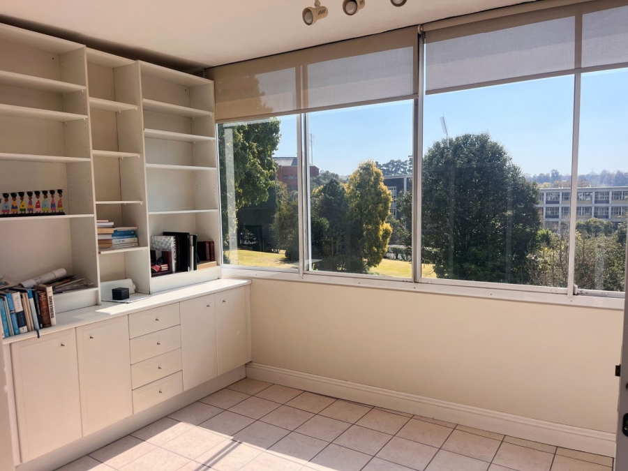 2 Bedroom Property for Sale in Illovo Gauteng
