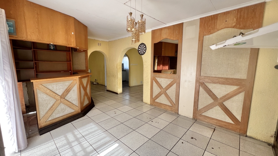 To Let 3 Bedroom Property for Rent in Vorna Valley Gauteng