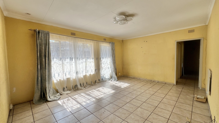 To Let 3 Bedroom Property for Rent in Vorna Valley Gauteng
