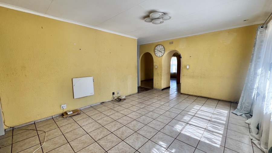 To Let 3 Bedroom Property for Rent in Vorna Valley Gauteng