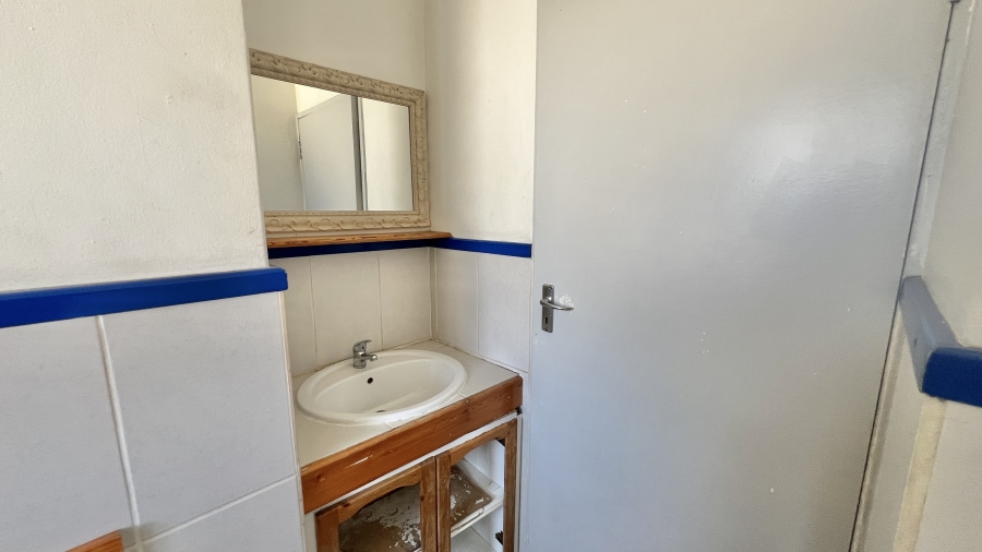 To Let 3 Bedroom Property for Rent in Vorna Valley Gauteng