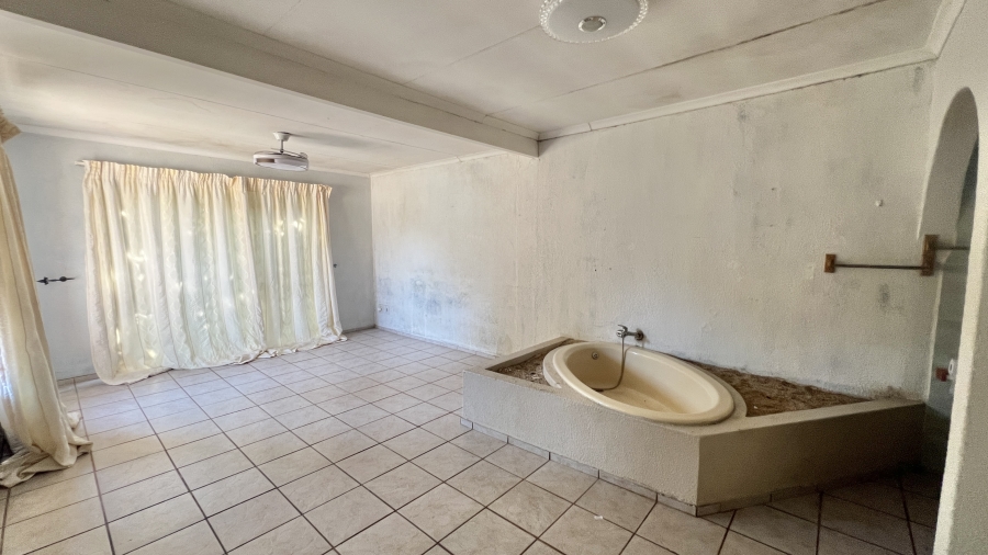 To Let 3 Bedroom Property for Rent in Vorna Valley Gauteng