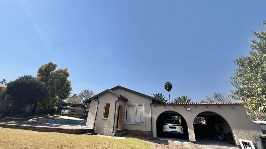 To Let 3 Bedroom Property for Rent in Vorna Valley Gauteng