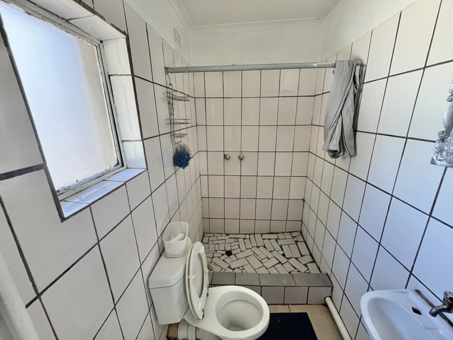 To Let 1 Bedroom Property for Rent in Vorna Valley Gauteng