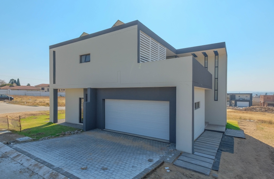 3 Bedroom Property for Sale in Fourways Gardens Gauteng