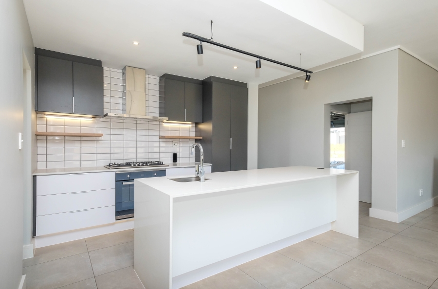 3 Bedroom Property for Sale in Fourways Gardens Gauteng