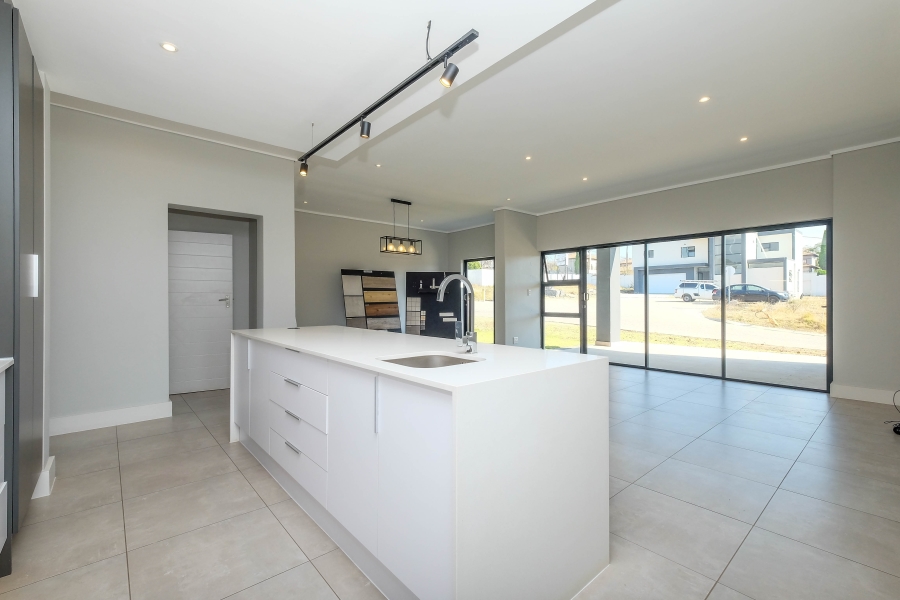 3 Bedroom Property for Sale in Fourways Gardens Gauteng