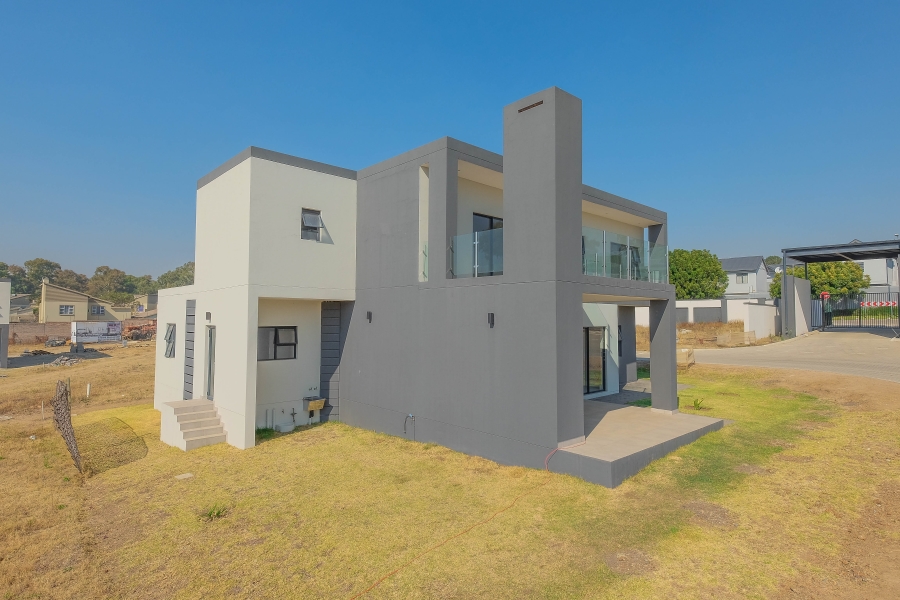 3 Bedroom Property for Sale in Fourways Gardens Gauteng