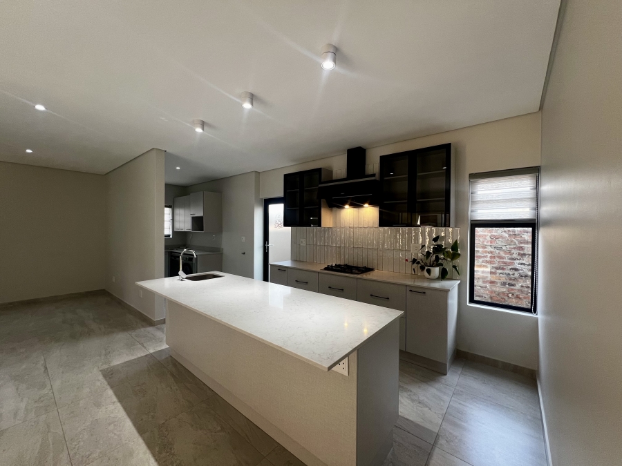 2 Bedroom Property for Sale in Carlswald Estate Gauteng