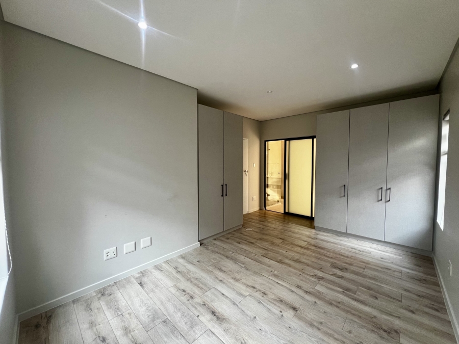 2 Bedroom Property for Sale in Carlswald Estate Gauteng