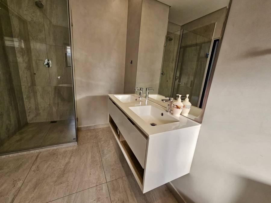2 Bedroom Property for Sale in Carlswald Estate Gauteng