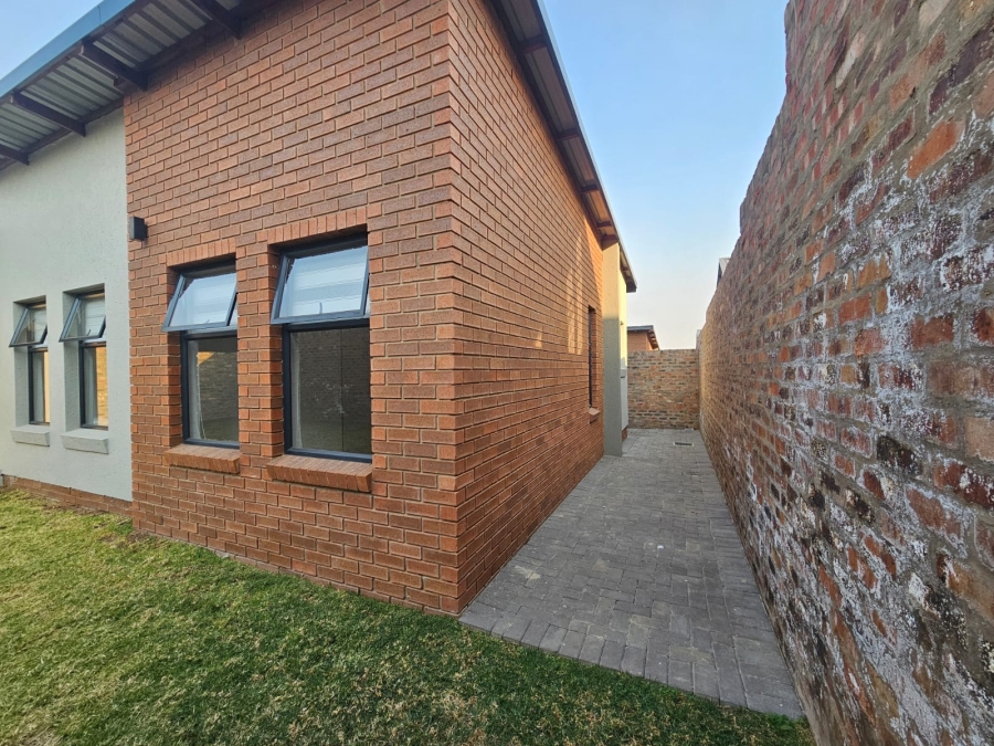 2 Bedroom Property for Sale in Carlswald Estate Gauteng