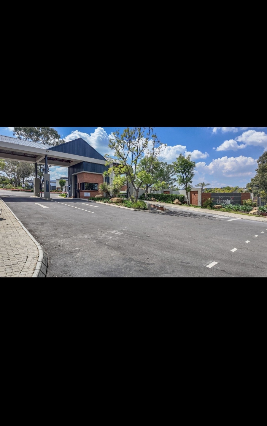 2 Bedroom Property for Sale in Carlswald Estate Gauteng