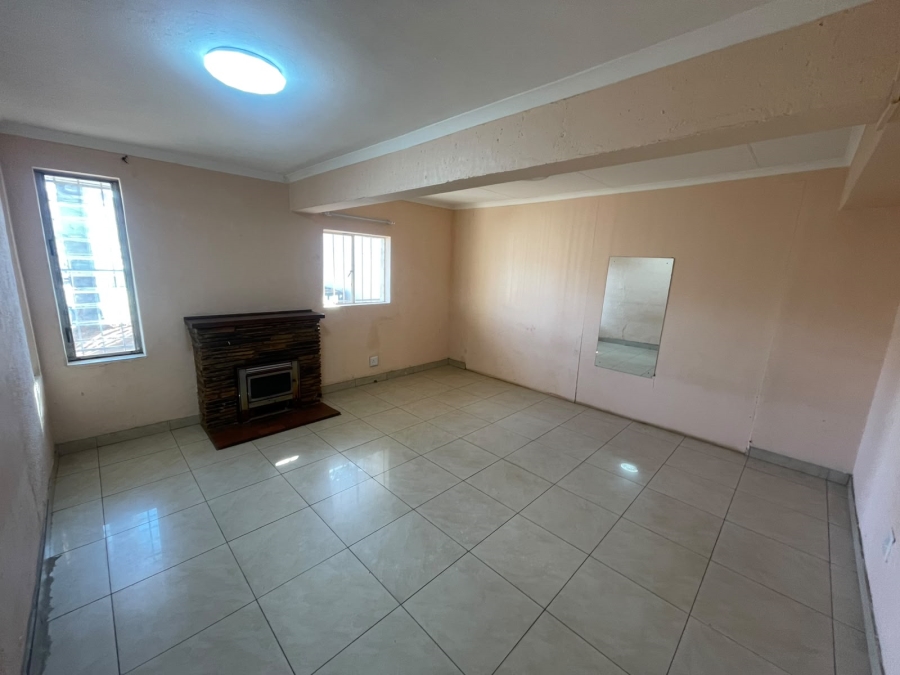 2 Bedroom Property for Sale in Laudium Gauteng
