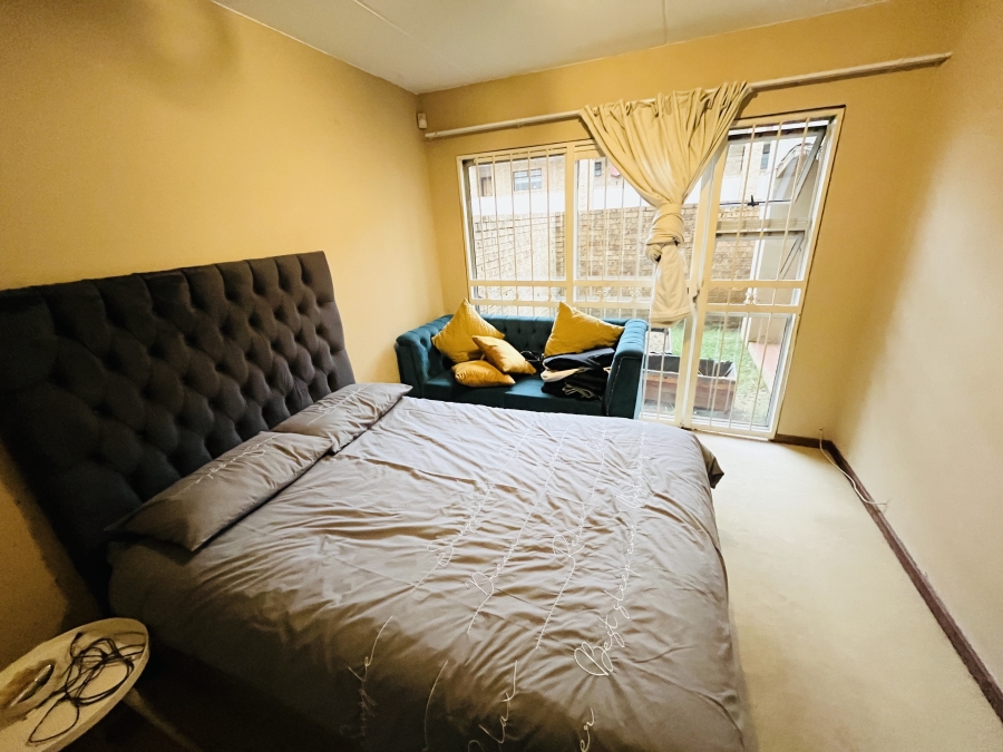 2 Bedroom Property for Sale in Erand Gardens Gauteng