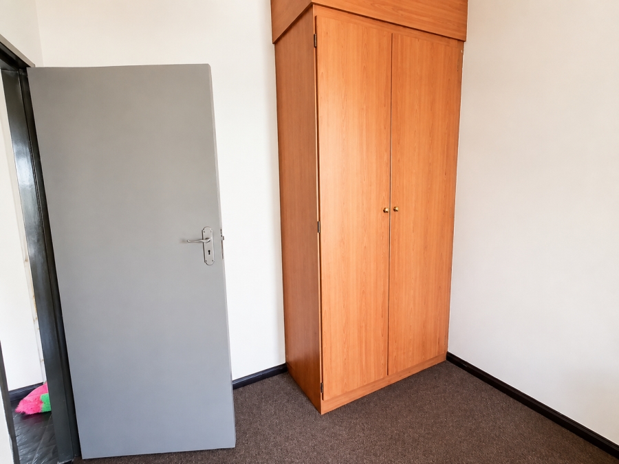 2 Bedroom Property for Sale in Erand Gardens Gauteng
