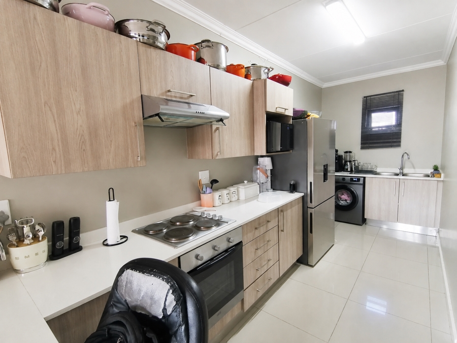 2 Bedroom Property for Sale in Halfway Gardens Gauteng