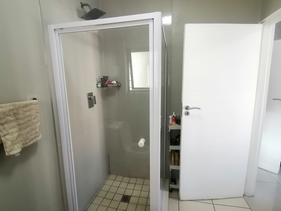 2 Bedroom Property for Sale in Halfway Gardens Gauteng