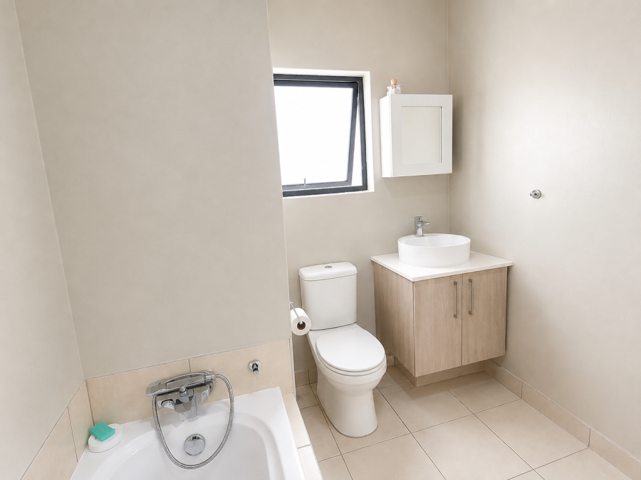 2 Bedroom Property for Sale in Halfway Gardens Gauteng
