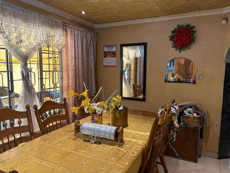 4 Bedroom Property for Sale in Lenasia South Gauteng