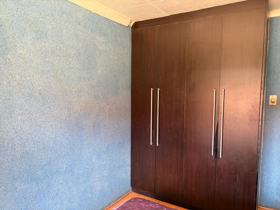4 Bedroom Property for Sale in Lenasia South Gauteng