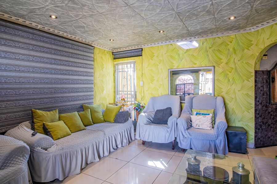 4 Bedroom Property for Sale in Lenasia South Gauteng