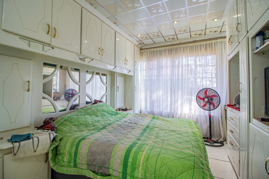 4 Bedroom Property for Sale in Lenasia South Gauteng