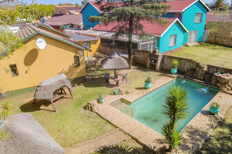 4 Bedroom Property for Sale in Lenasia South Gauteng
