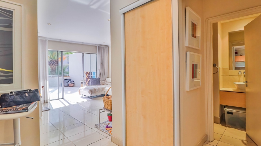 2 Bedroom Property for Sale in Sandton Central Gauteng