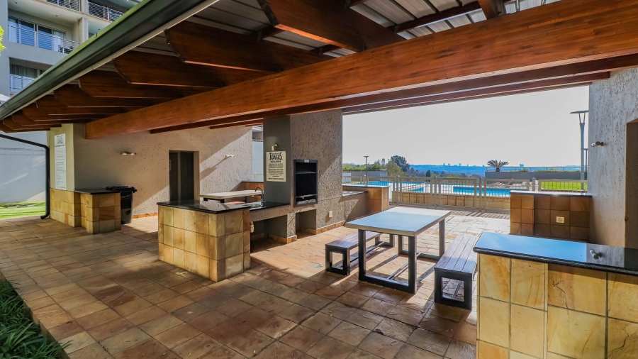 2 Bedroom Property for Sale in Sandton Central Gauteng