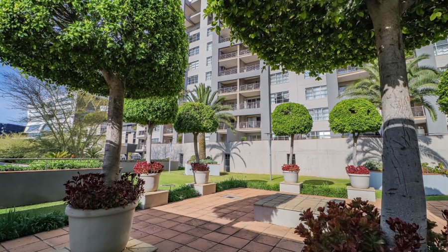 2 Bedroom Property for Sale in Sandton Central Gauteng