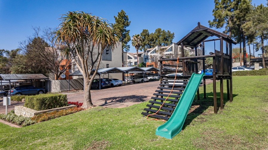 2 Bedroom Property for Sale in Paulshof Gauteng