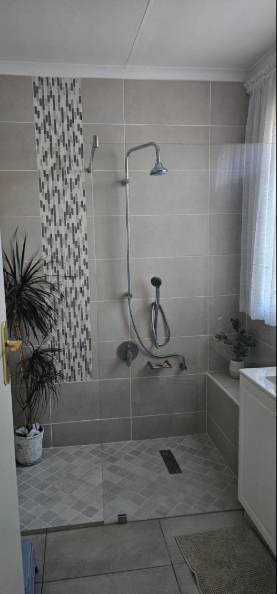 1 Bedroom Property for Sale in Bedford Gardens Gauteng
