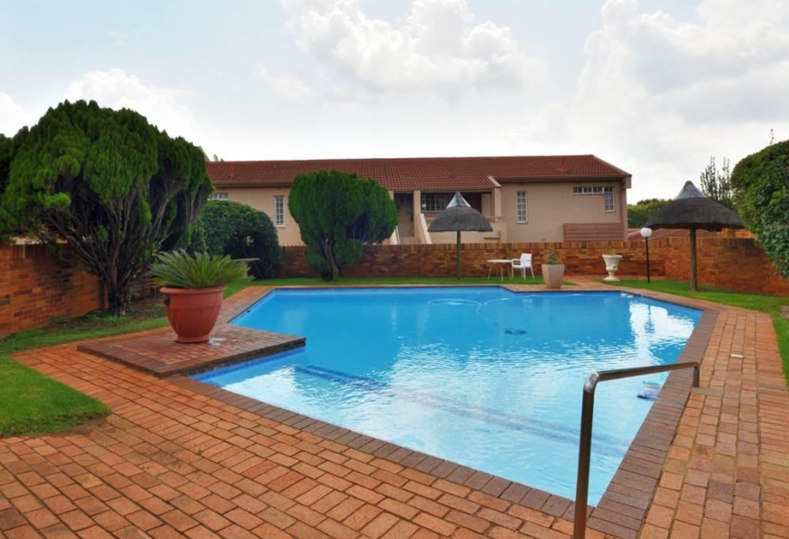 1 Bedroom Property for Sale in Bedford Gardens Gauteng