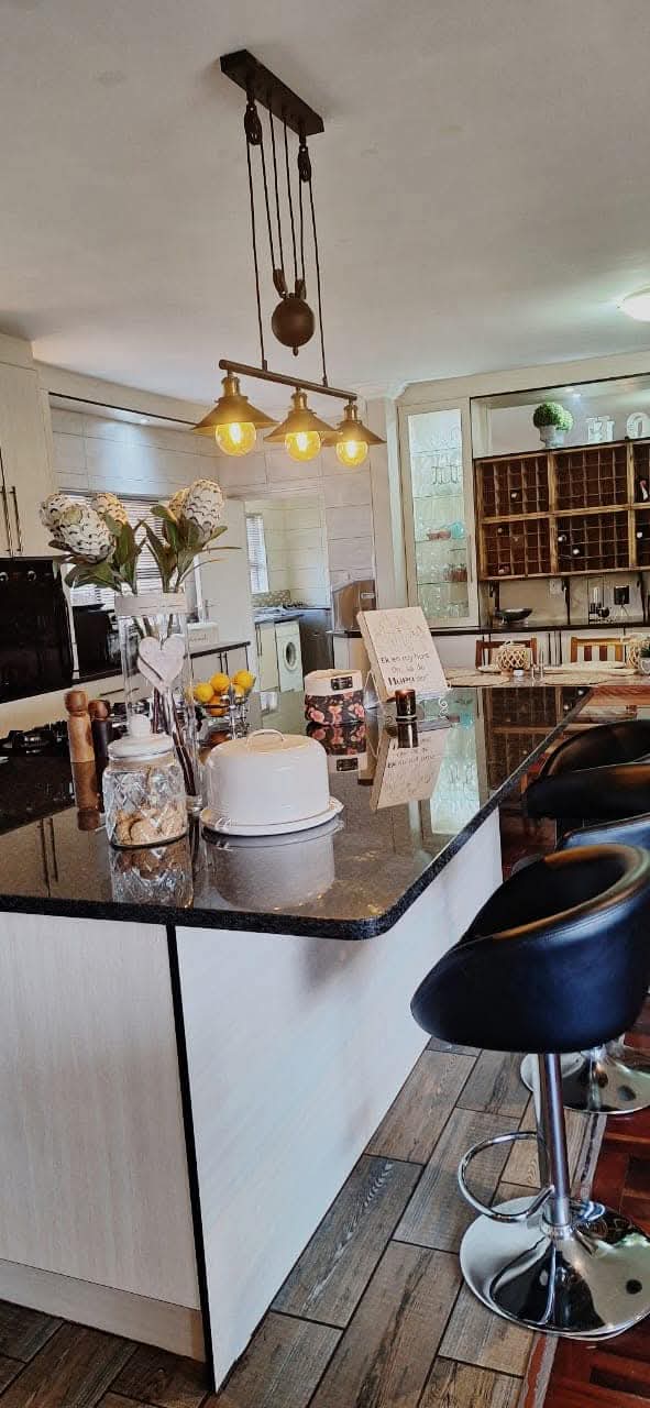 To Let 4 Bedroom Property for Rent in Kenmare Gauteng