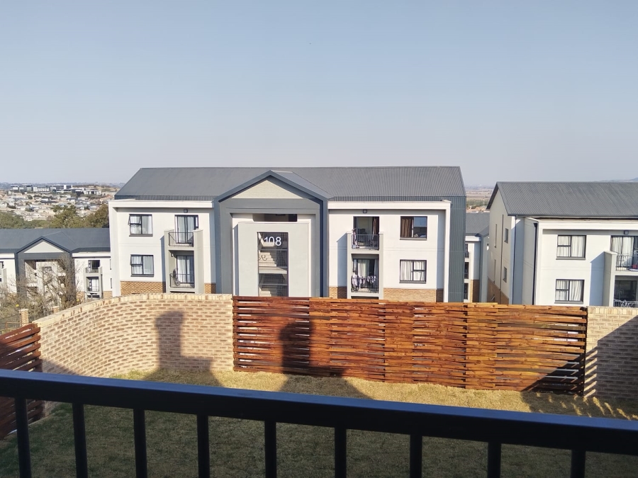 To Let 3 Bedroom Property for Rent in Mulbarton Gauteng