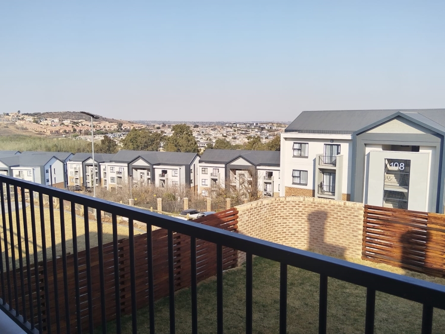 To Let 3 Bedroom Property for Rent in Mulbarton Gauteng