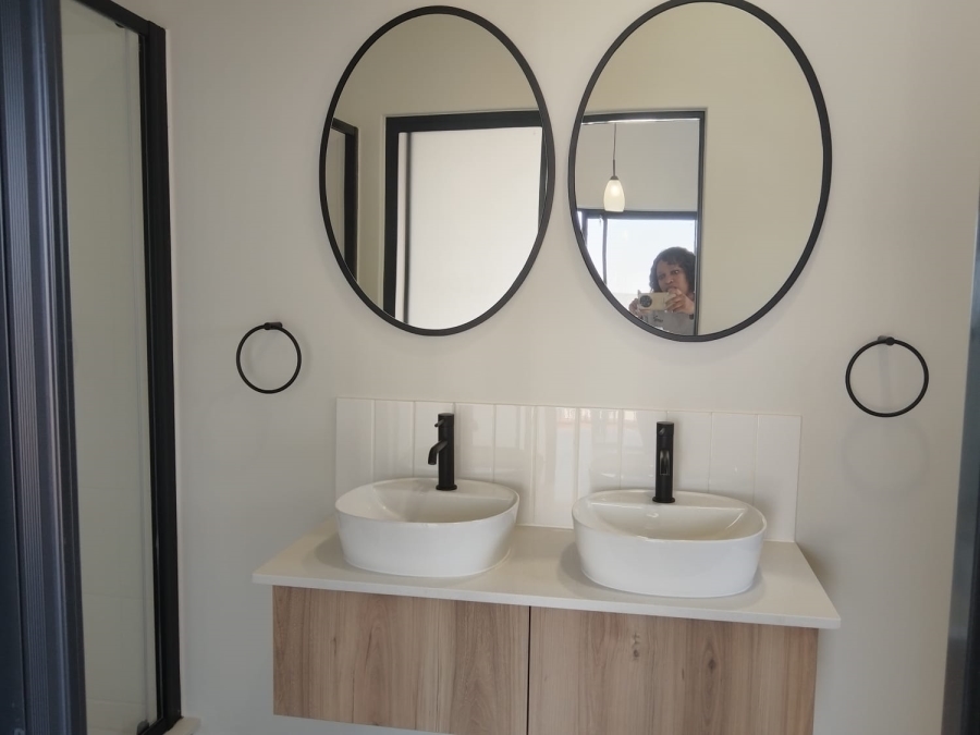 To Let 3 Bedroom Property for Rent in Mulbarton Gauteng