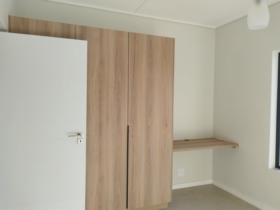 To Let 3 Bedroom Property for Rent in Mulbarton Gauteng