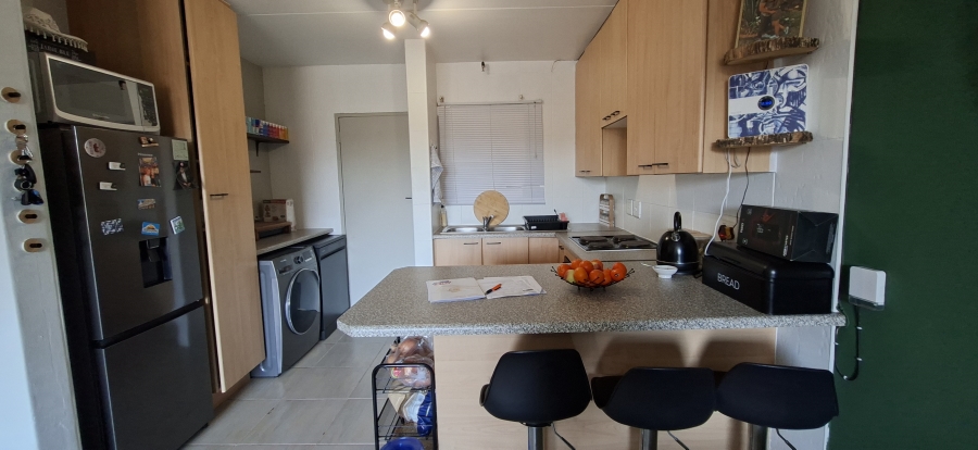 2 Bedroom Property for Sale in Sugar Bush Estate Gauteng