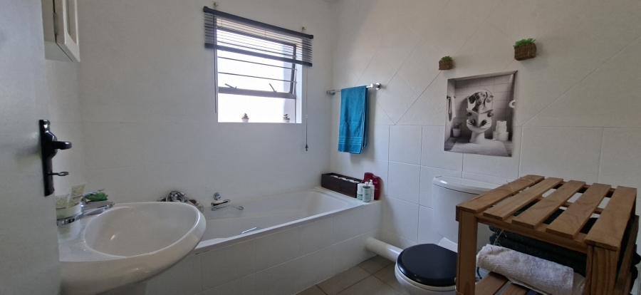 2 Bedroom Property for Sale in Sugar Bush Estate Gauteng