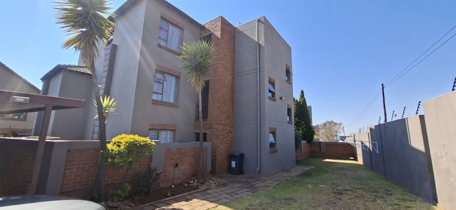 2 Bedroom Property for Sale in Sugar Bush Estate Gauteng
