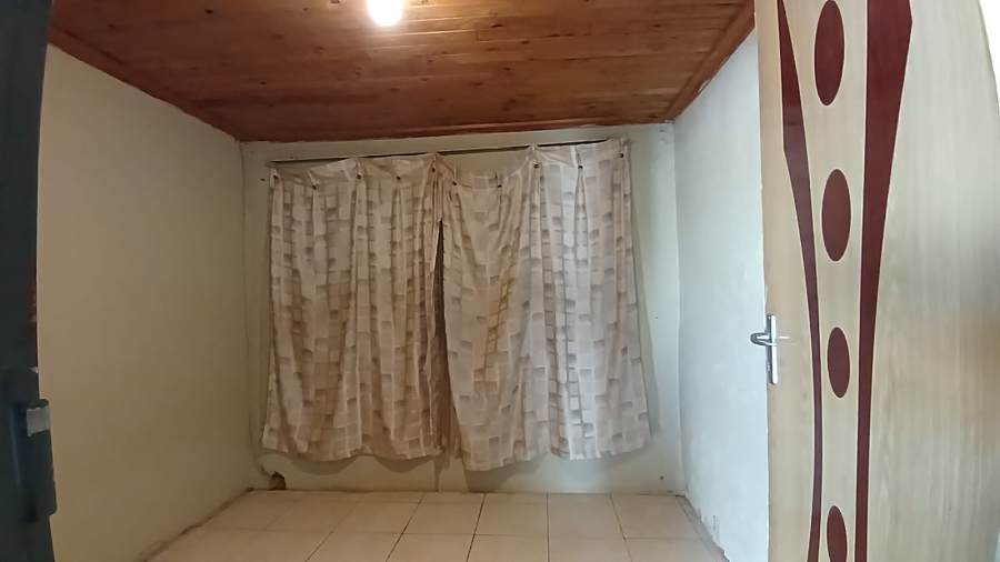 2 Bedroom Property for Sale in Kagiso Gauteng