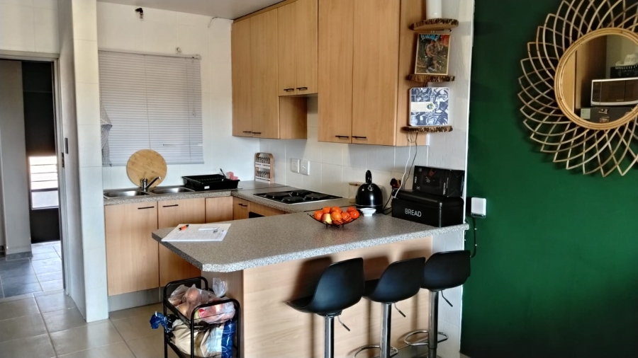 2 Bedroom Property for Sale in Sugar Bush Estate Gauteng